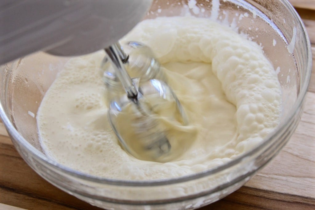 Whipping cream for Creamy Banana Chocolate Pudding