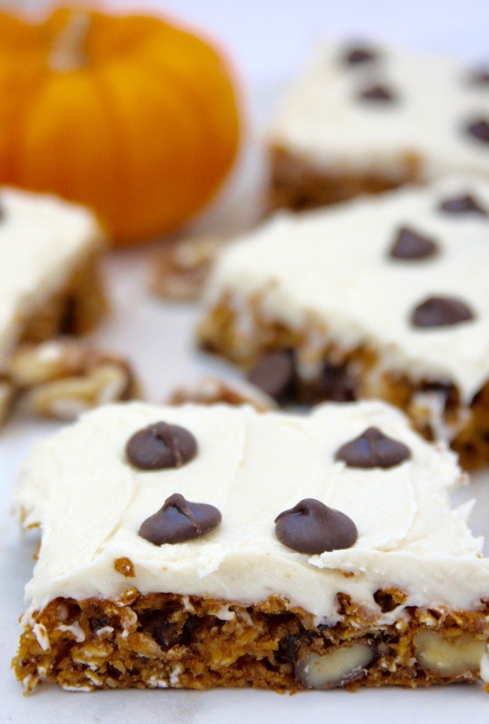 Frosted Pumpkin Oatmeal Squares- perfect amount of pumpkin, spice & chocolate