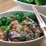 Asian Chicken Sriracha Bowl recipe- juicy chicken with blanched broccoli. Flavors of sesame, ginger and garlic with a hint of spice.