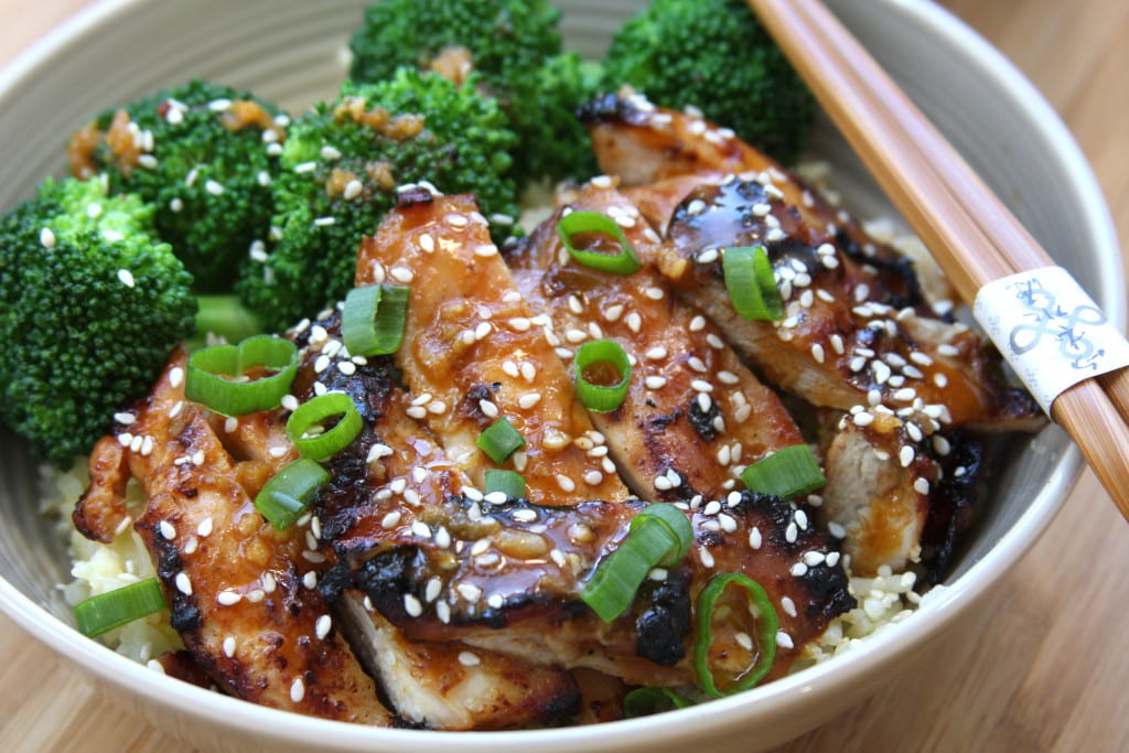 Asian Chicken Sriracha Bowl recipe has the flavors of the Orient with juicy grilled chicken. This has become one of my favorite go to meals. 