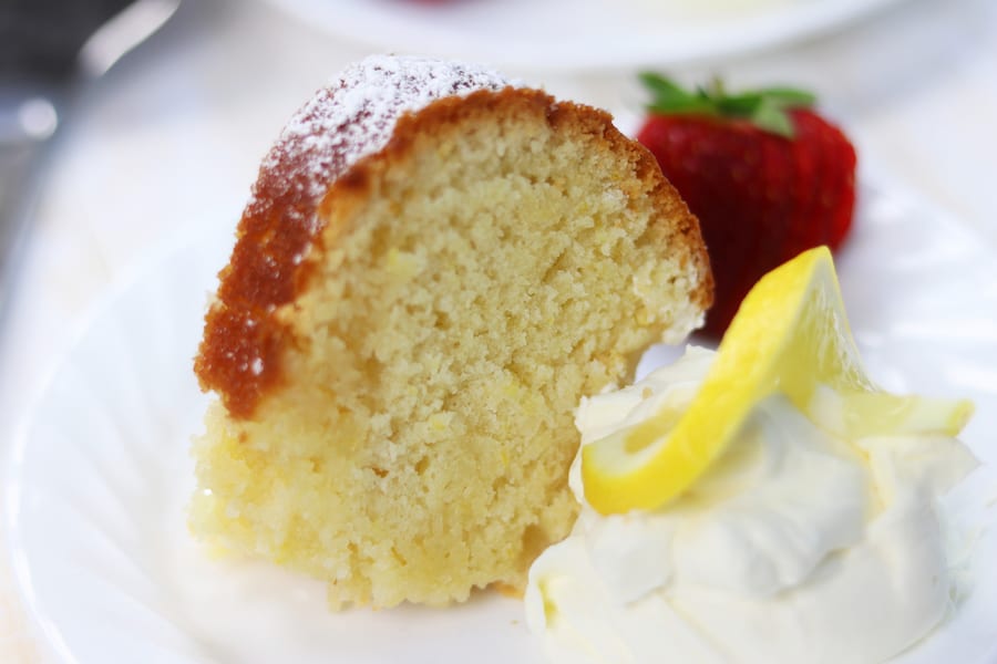 Lemon Bundt Cake 