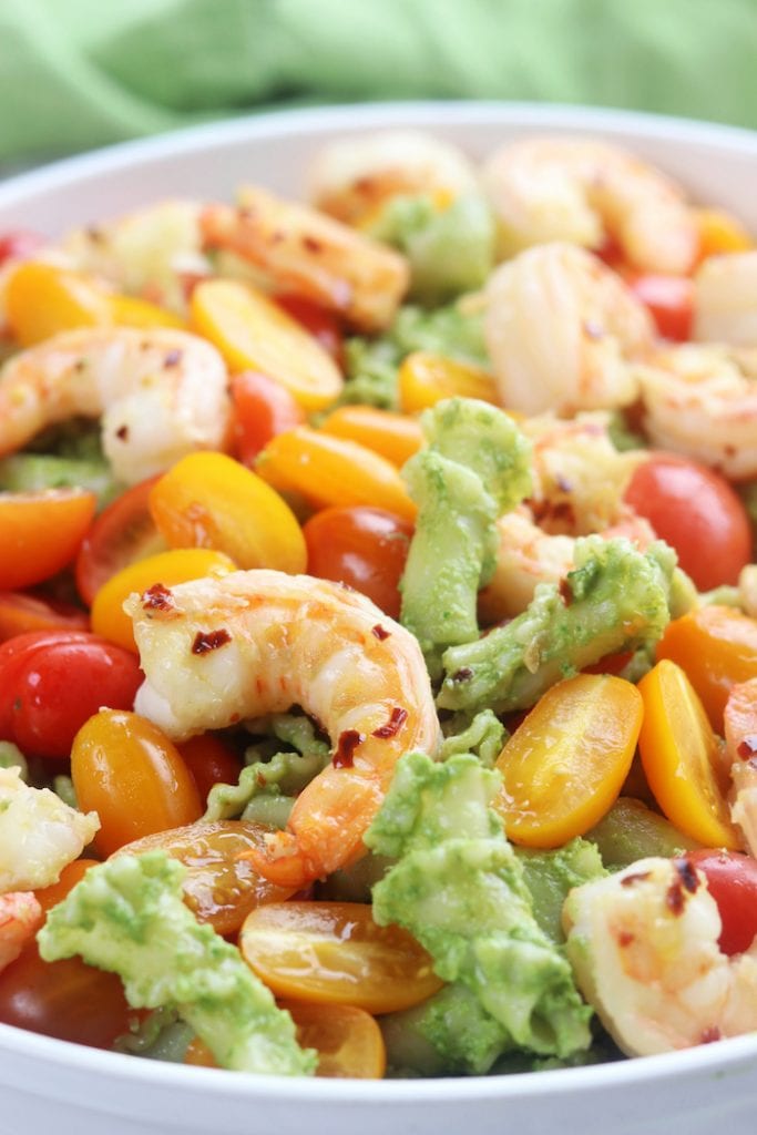 Avocado Pesto Pasta with Garlic Shrimp 