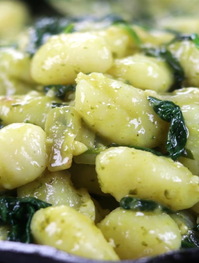 Easy Weeknight Spinach Pesto Gnocchi 