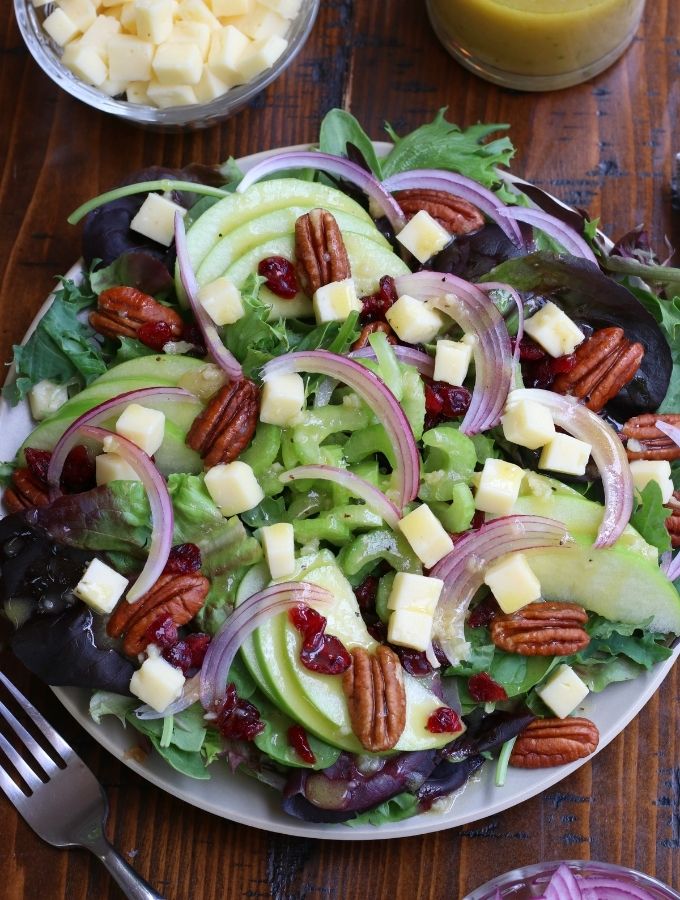 Apple Pecan Salad