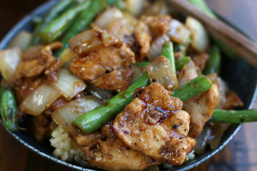 Up close photo of Chicken Stir Fry with Green Beans.