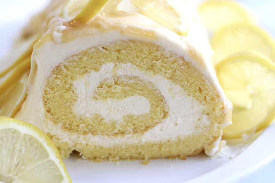 Lemon Swiss Roll cut in half.